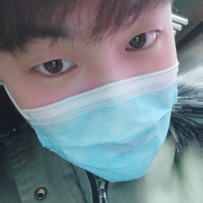 大学生的第一张照片--太原残疾人相亲网